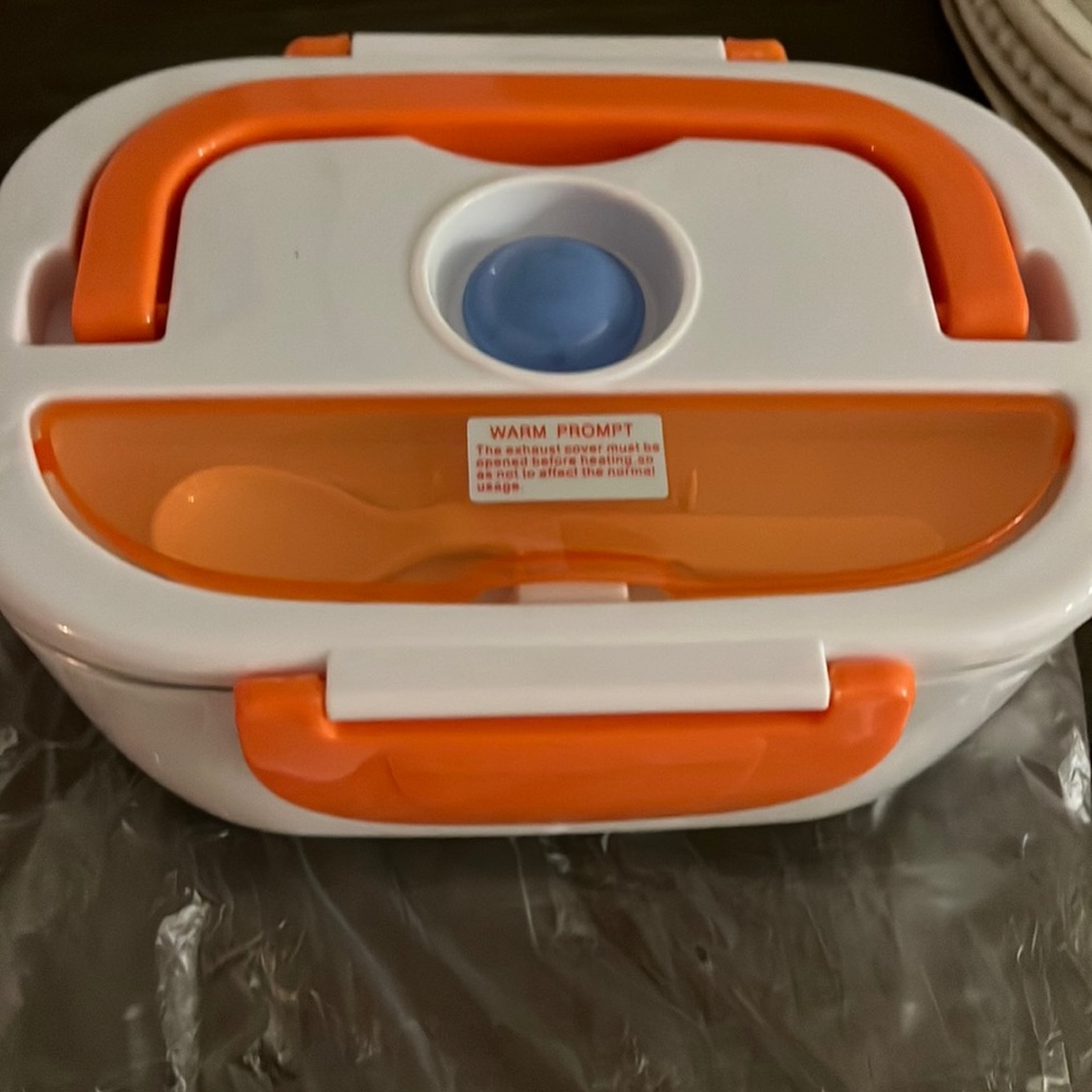 Brand new electronic lunch box